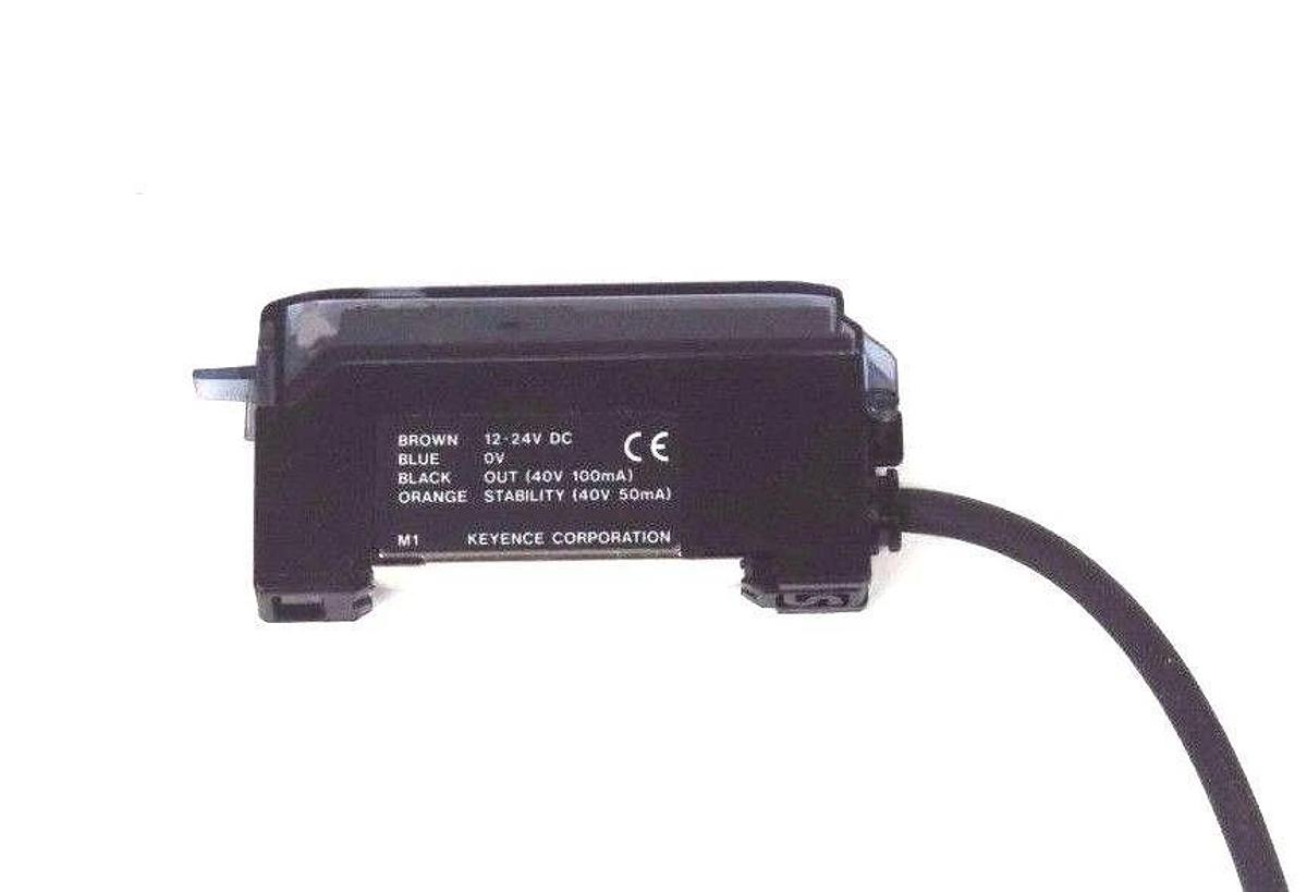 NIB KENYENCE FS-M1P SENSOR AMPLIFIER 12/24VDC, FSM1P