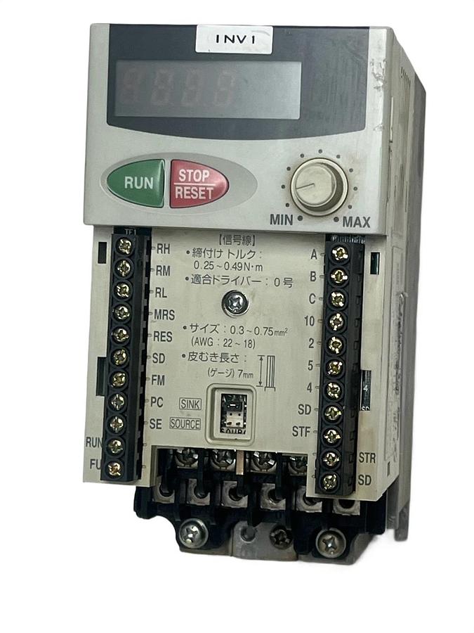 Used Mitsubishi FR-E520-0.4K AC Inverter Drive 0.4kW 0.5HP 230V 3-Phase VFD