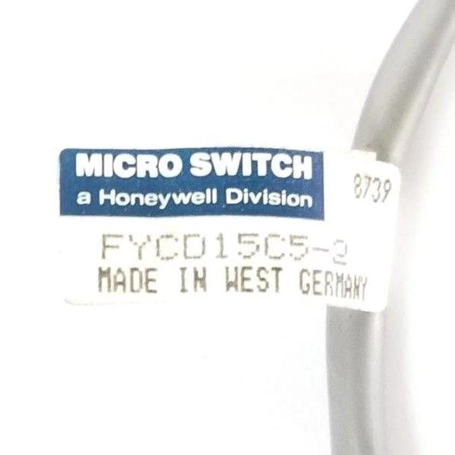 Used NIB HONEYWELL MICROSWITCH FYCD15C5-2 PHOTOELECTRIC SENSOR 92-132VAC 50/60HZ