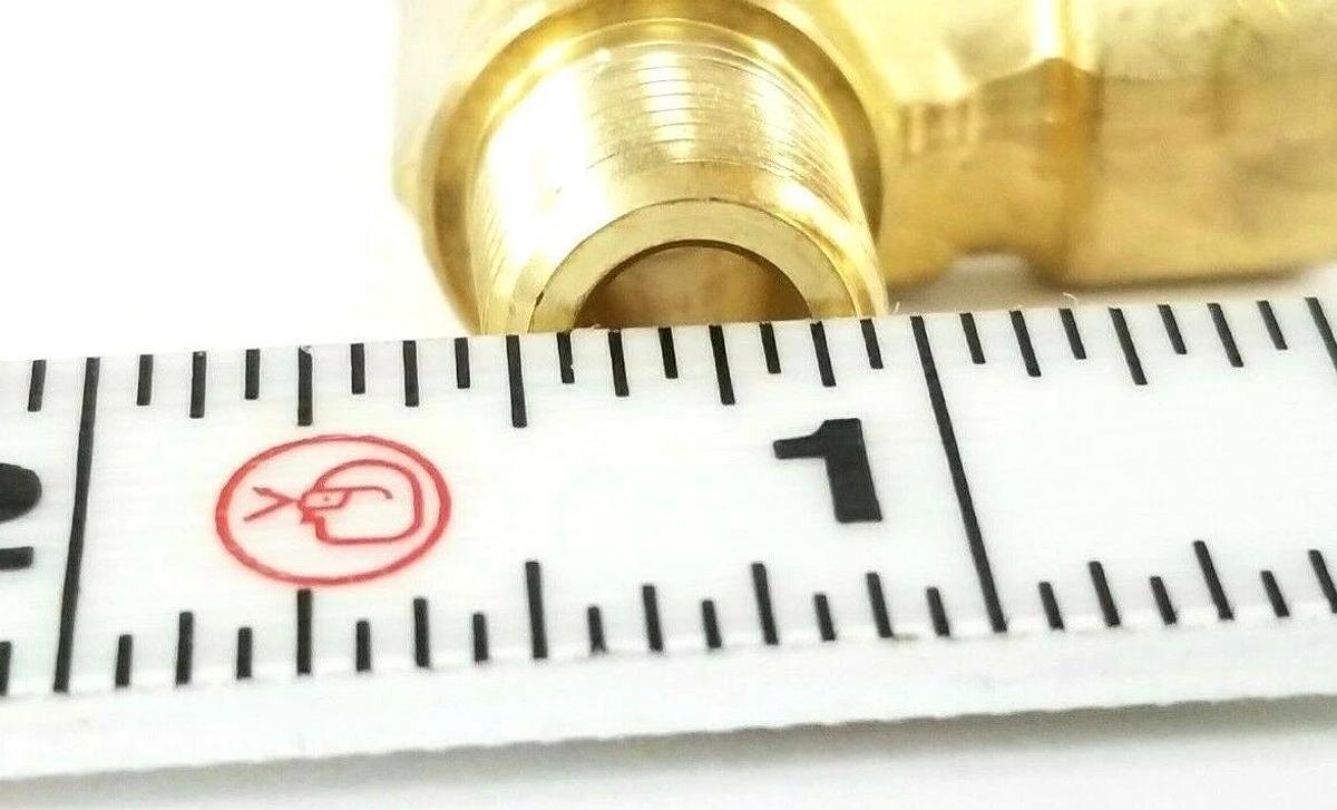 LOT OF 3 NEW SWAGELOK BRASS TEE PIPE FITTINGS 1/2'' IN. X 1/2'' X 1/2''