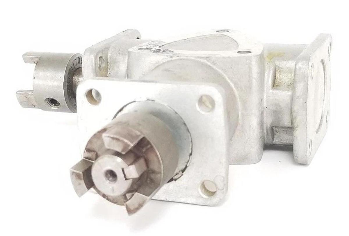 Used BOSTON GEAR R1021A GEAR REDUCER