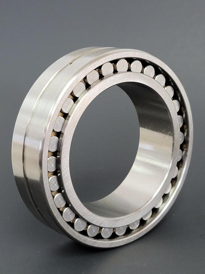 Used NEW NSK NN3017KR PRECISION CYLINDRICAL BEARING NN3017E44 CC1P4 MA16