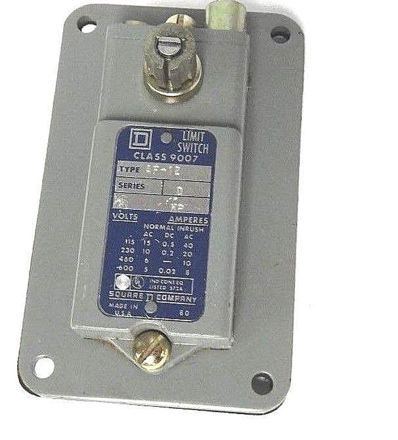 Used NEW SQUARE D 9007-AF-12 LIMIT SWITCH 9007AF12, SER. D