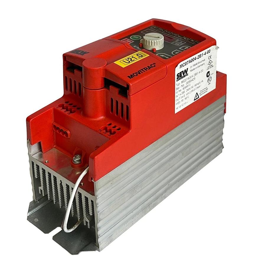 Used SEW EURODRIVE MC07A004-2B1-4-00 / 8269513 MOVITRAC AC INVERTER 200/240V 6.1A IN