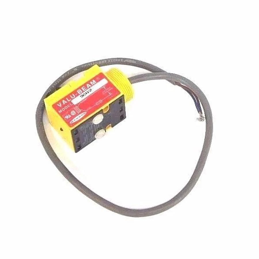 Used BANNER SM2A912F VALUE BEAM GLASS FIBER OPTIC SCANNER 24-250VAC 50/60HZ 20" CORD