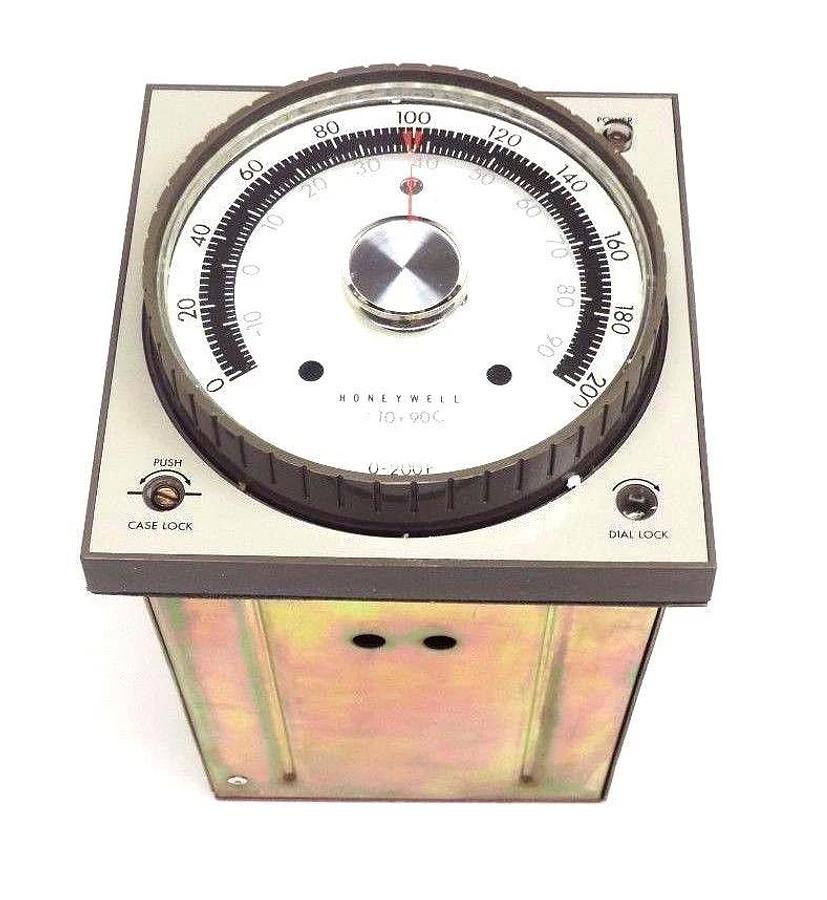 Refurbished REPAIRED HONEYWELL R7355B 1001 3 DIALATROL CONTROLLER 120V, 50/60HZ, 12VA