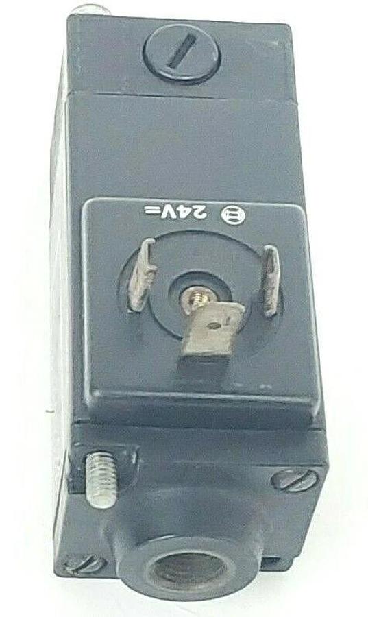Used BOSCH 1824210104 SOLENOID VALVE COIL 24V (MISSING SCREW)
