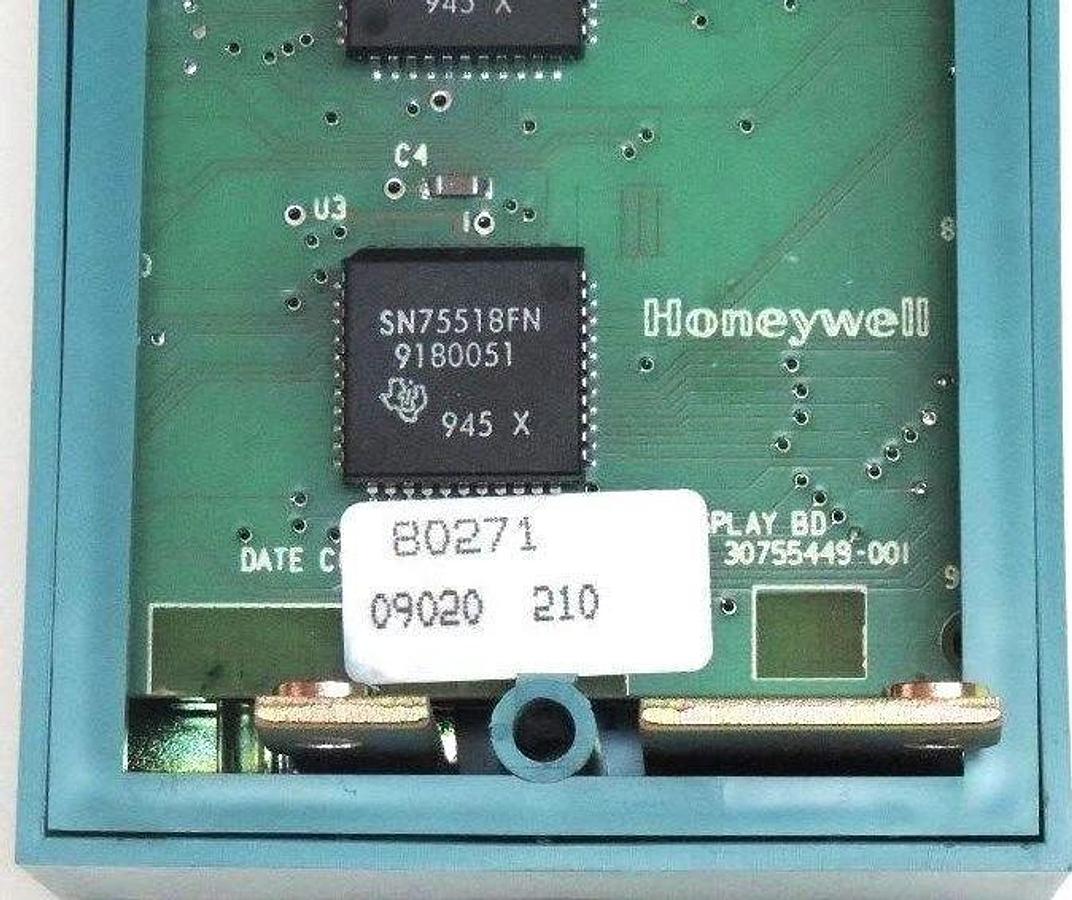 Used HONEYWELL 30755449-001 DISPLAY MODULE 80271, 30755449001