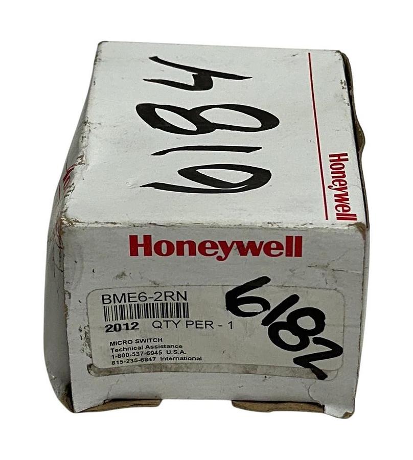 HONEYWELL BME6-2RN / BME62RN LIMIT SWITCH / TOP PLUNGER L324 L101 NSMP *READ