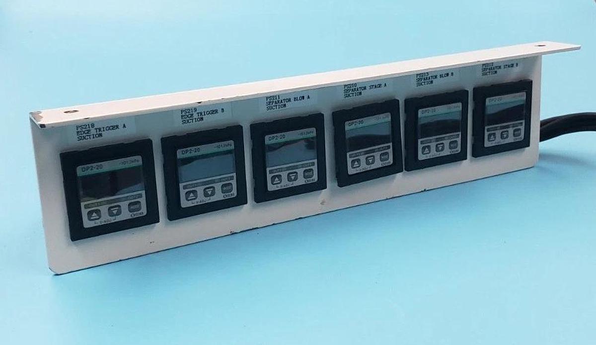 Used SUNX OPERATION PANEL W/ (6) DP2-20 DIGITAL PRESSURE SENSORS, 12-24VDC, DP220