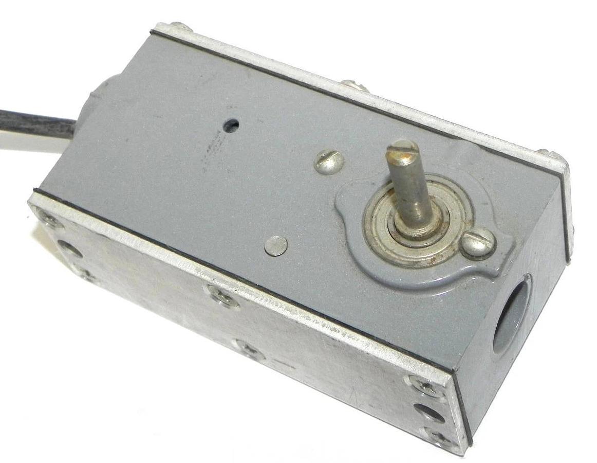 Used NAMCO EZ11093-1 LIMIT SWITCH EZ110931