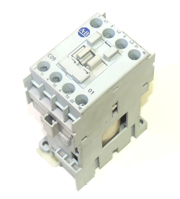 Used ALLEN BRADLEY 100-C09Z*01 SER. A CONTACTOR 100C09Z01 24VDC