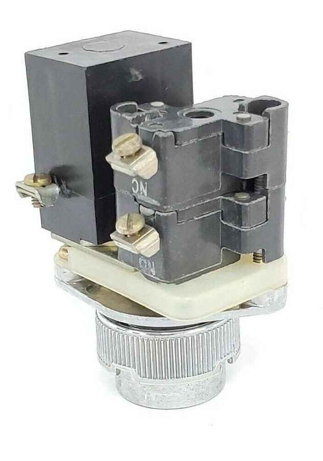 Used WESTINGHOUSE OT3PF PUSHBUTTON TRANFORMER 120V 60HZ STYLE: 5676D14G06