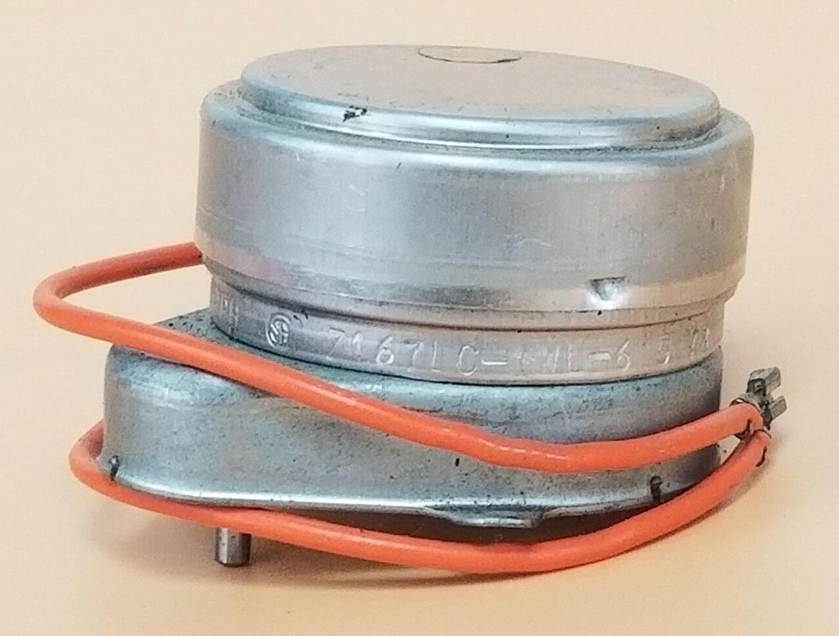 Used SYNCHRON Z167LC-1WL-6 STEPPER MOTOR 5-78 640 110V 60CY 5W 150RPHJ Z167LC1WL6