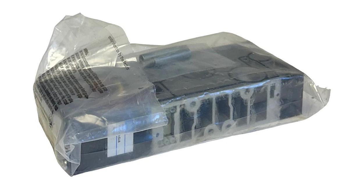 MAC 93A-000-CJA / 93A000CJA PNEUMATIC SOLENOID MANIFOLD SUB-BASE NSNP