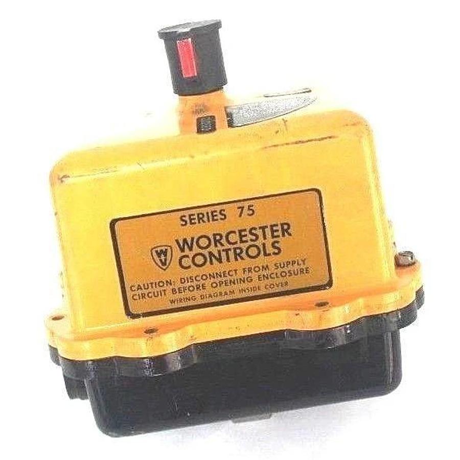 Used WORCESTER CONTROLS SERIES 75 ELECTRIC VALVE ACTUATOR AF-17N4 105-754W