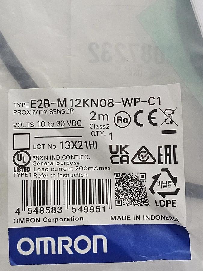 Used NEW OMRON E2B-M12KN08-WP-C1 PROXIMITY SENSOR E2BM12KN08WPC1 2M