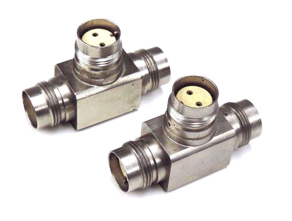 Used 2 AMPHENOL 82-5677 TWIN COAXIAL CONNECTORS 825677