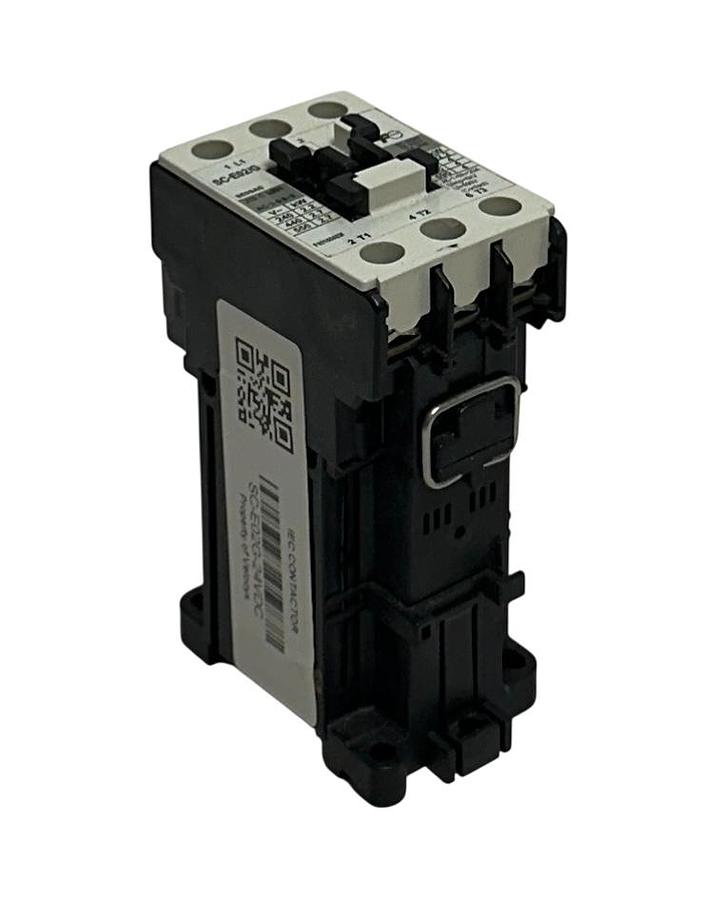 Used FUJI ELECTRIC SC-E02G-24VDC / SC-E02/G / SE09AG MAGNETIC CONTACTOR 24VDC NSNP