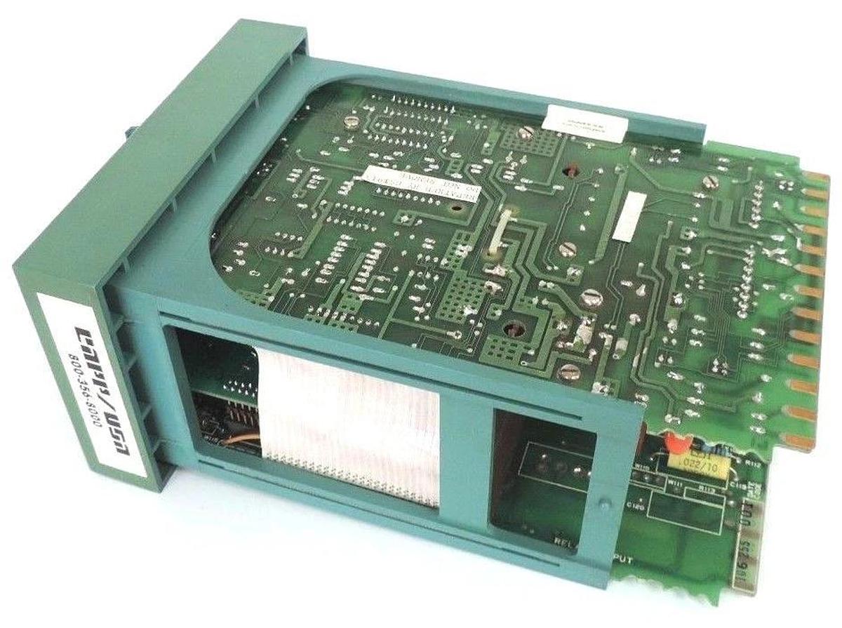 Used HONEYWELL DC5011-A2-2000-10-00-111 TEMPERATURE CONTROLLER DC5011A220001000111