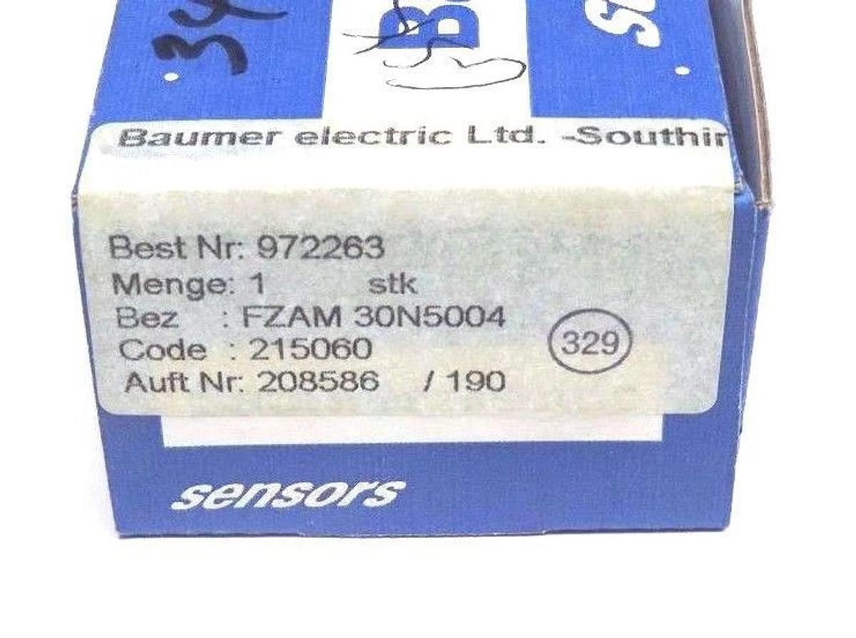 Used NIB BAUMER ELECTRIC FZAM-30N5004 PHOTO ELECTRIC SENSOR FZAM30N5004