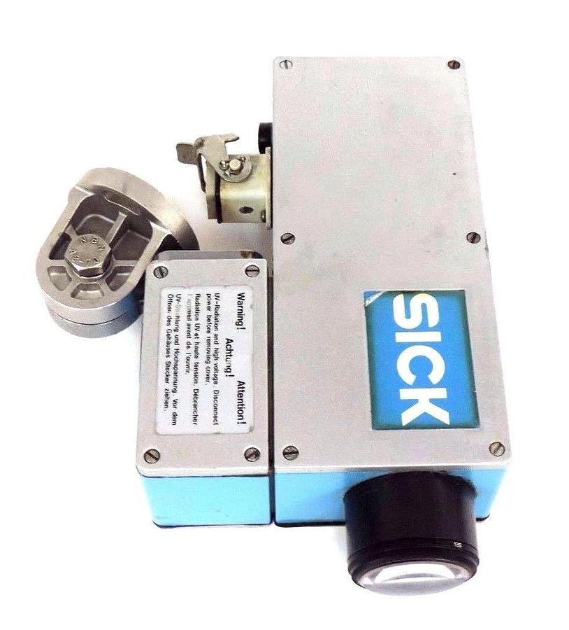 Used REPAIRED SICK LUT 1-450 LUMINESCENCE SENSOR 1005939 W/ 1002262-0200 SENSOR