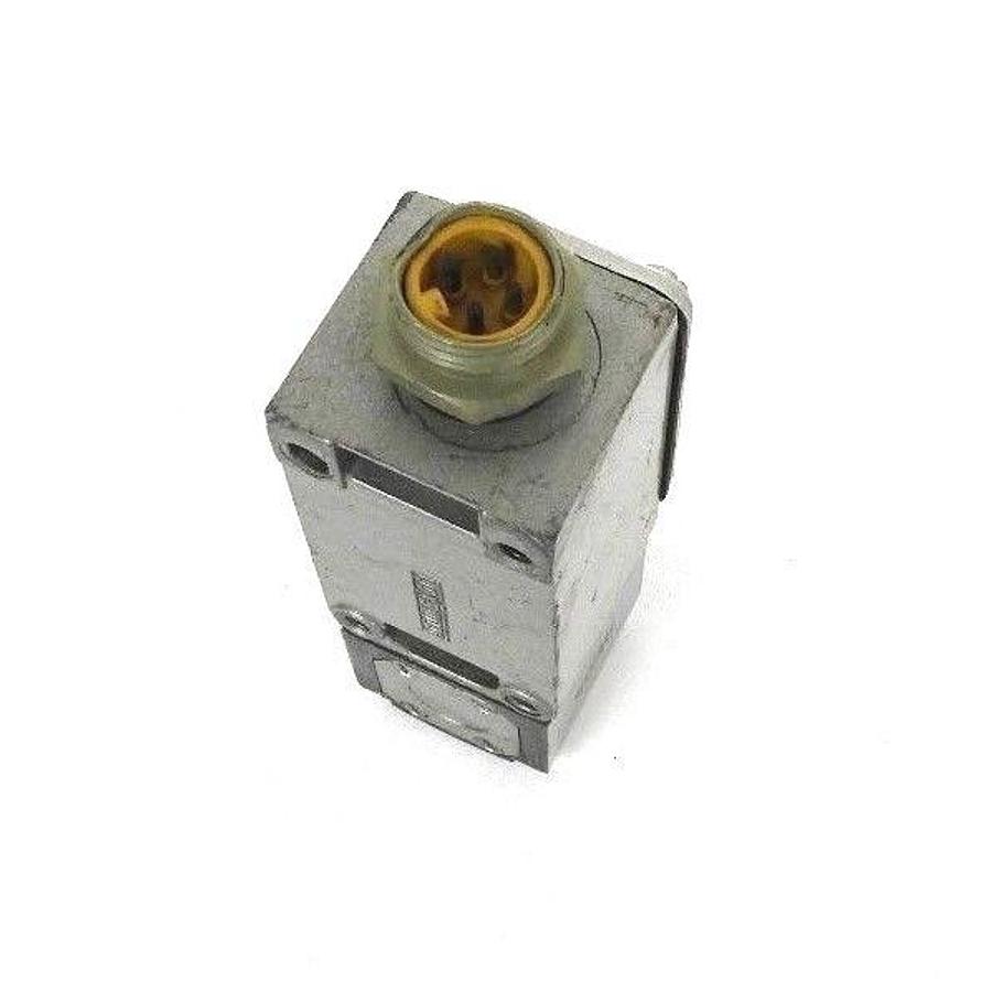 Used R.B. DENISON C2-JK05 LIMIT SWITCH C2JK05 LOT 677, SER. A, NEMA A6