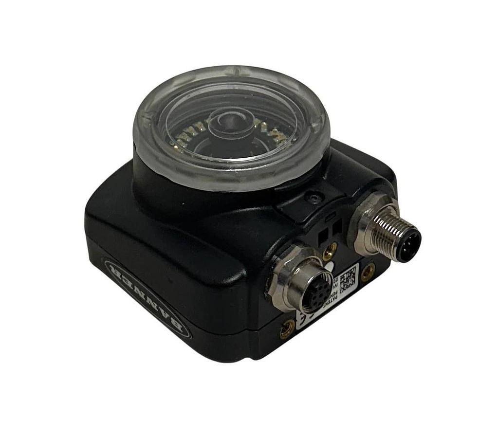 Used BANNER IVUTGPR08 / 81940 iVu SERIES IMAGE SENSOR I/O PNP RED RING LIGHT 8mm USNP