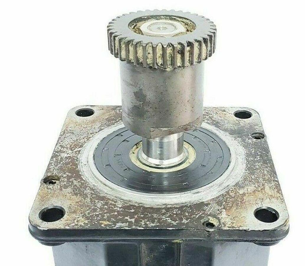Used FANUC MODEL A22/2000 AC SERVO MOTOR A06B-0147-B675 2000RPM, 3.8KW, 157V, 15A