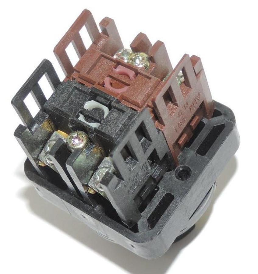 Used FUJI AH30-GY11 PUSHBUTTON YELLOW AH30GY11 600V AH30-G