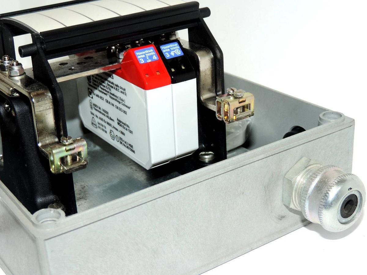 NEW MTL INCORPORATED EX i INTRINSICALLY SAFE SYSTEM TAKE CARE ENCLOUSER