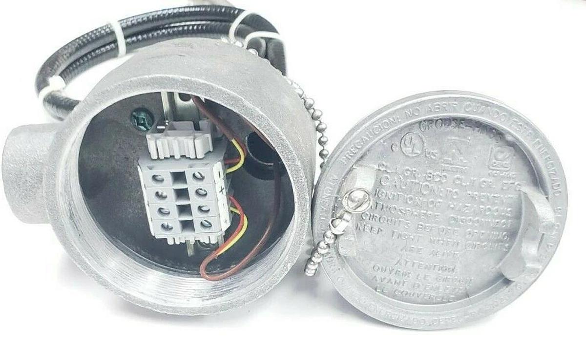 Used CROUSE-HINDS GAYESCO 16-TE-8267 5FT TEMPERATURE PROBE GUAB 26 3/4IN. 21 16TE8267