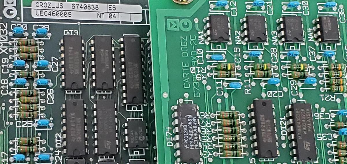 Used MERLIN GERIN CROZ_US 6740838 PC BOARD ASSEMBLY W/ DO6Z 6739840