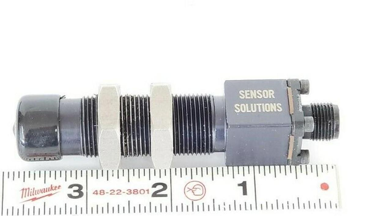 Used NEW SENSOR SOLUTIONS SS75Q-500AP2 FERROUS METAL DETECTION SENSOR SS75Q500AP2