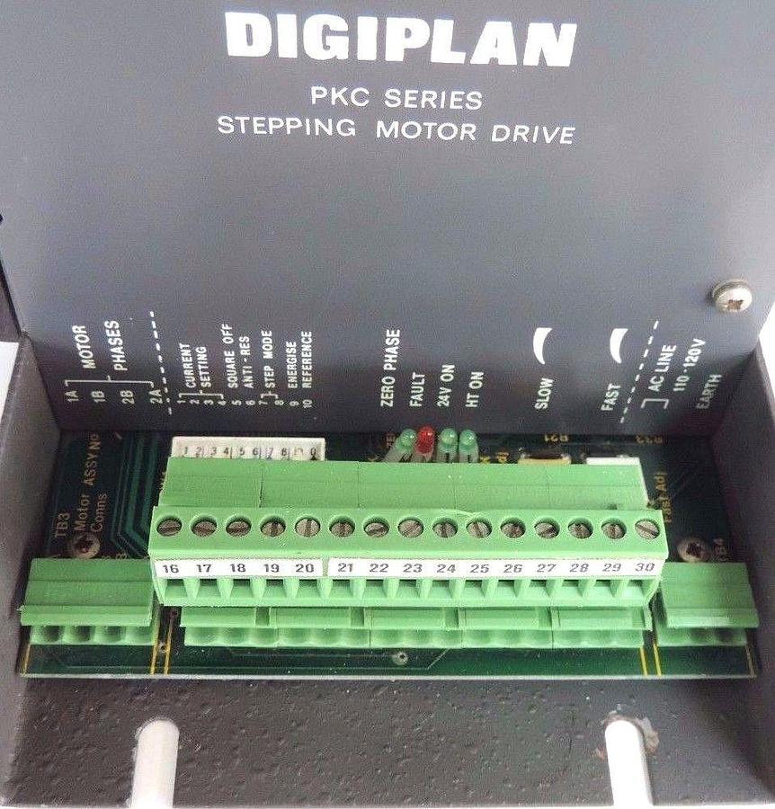 Used PARKER DIGIPLAN STEPPING SERVO MOTOR DRIVE PKCU/110V, PKC SERIES 1347.001