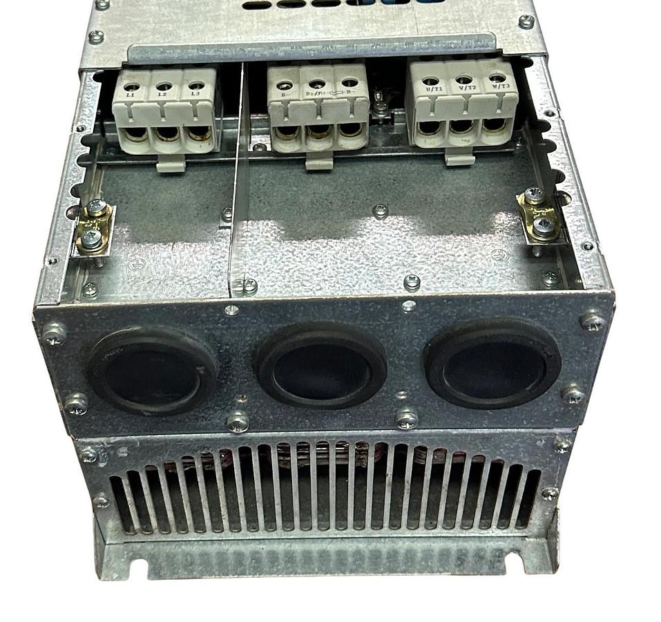 Used HONEYWELL NXS0500A1009 NSX SERIES VARIABLE FREQUENCY DRIVE 50HP 380-500V 3-PHASE