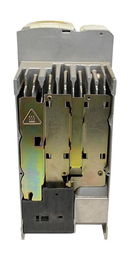 Used CONTROL TECHNIQUES SP2202 UNIDRIVE 200-240VAC 4/5.5kW 5/7.5HP 3PH 18.2A USNP