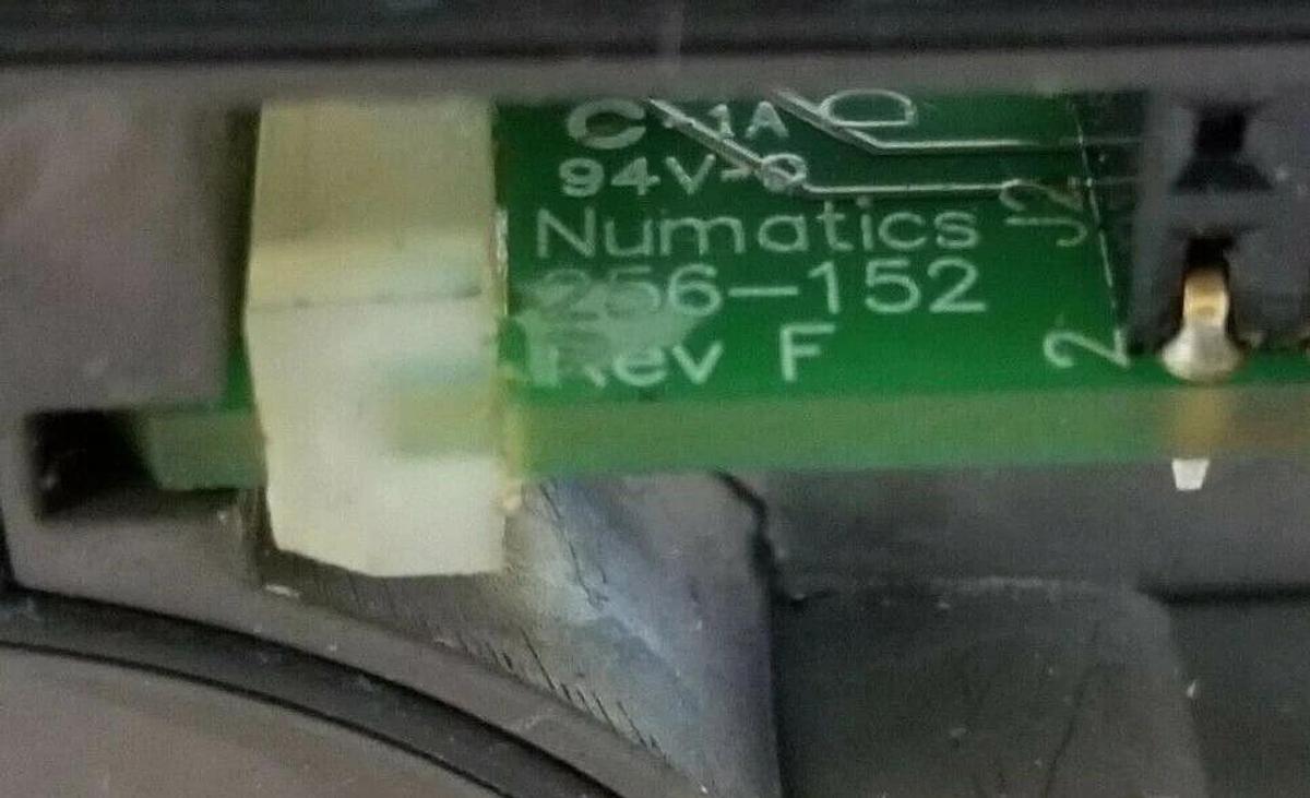 Used LOT OF 2 NUMATICS 006-207 MANIFOLD VALVES W/ 256-152 BOARDS