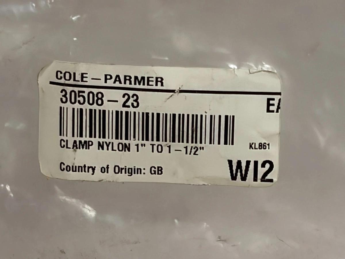 Cole-Parmer 30508-23 Nylon Sanitary Tri-Clamp 1" to 1-1/2" Lot of 4 New