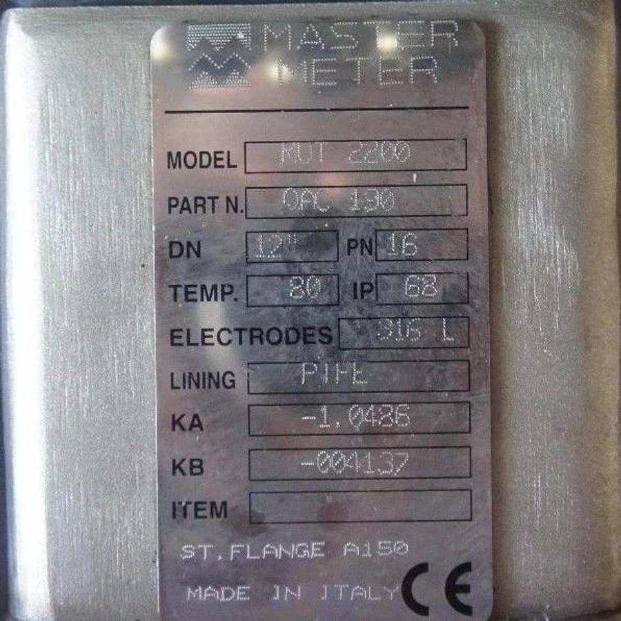 NEW MASTER METER MODEL: MC 208 P/N: QAZ 179 CONVERTER ELECTROMAGNETIC FLOW METER