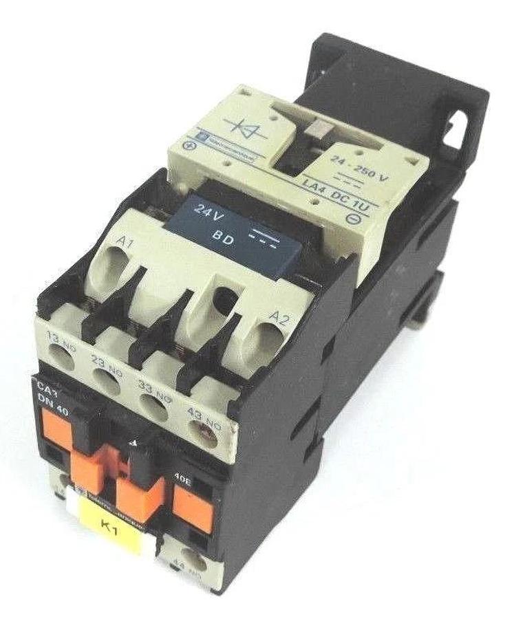 Used TELEMECANIQUE CA3DN40BD CONTROL RELAY 24V DC, CA3-DN40 W/ LA4DC1U SUPPRESSOR