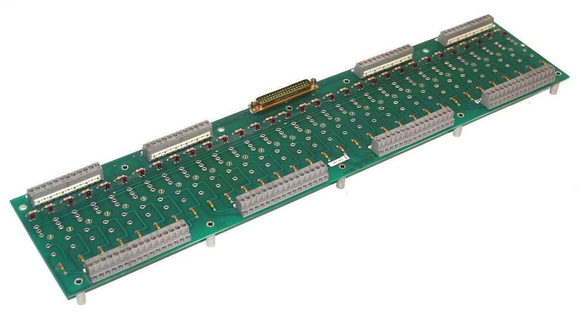 Used UNICO 307-0881 I/O FANNING STRIP BOARD 32 POSITION