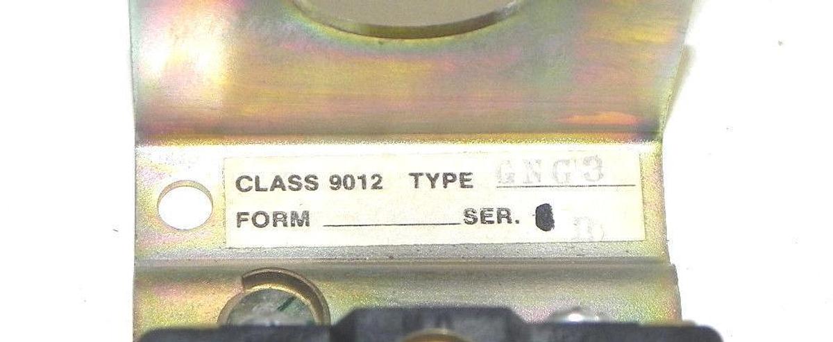 Used SQUARE D 9012-GNG-3 PRESSURE SWITCH 9012GNG3