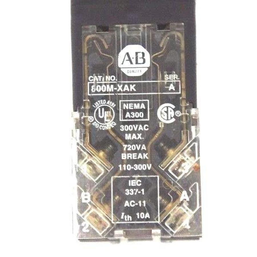 Used ALLEN BRADLEY 800MR-N31Q SELECTOR SWITCH SER A W/ 800M-XAK CONTACTS SER A