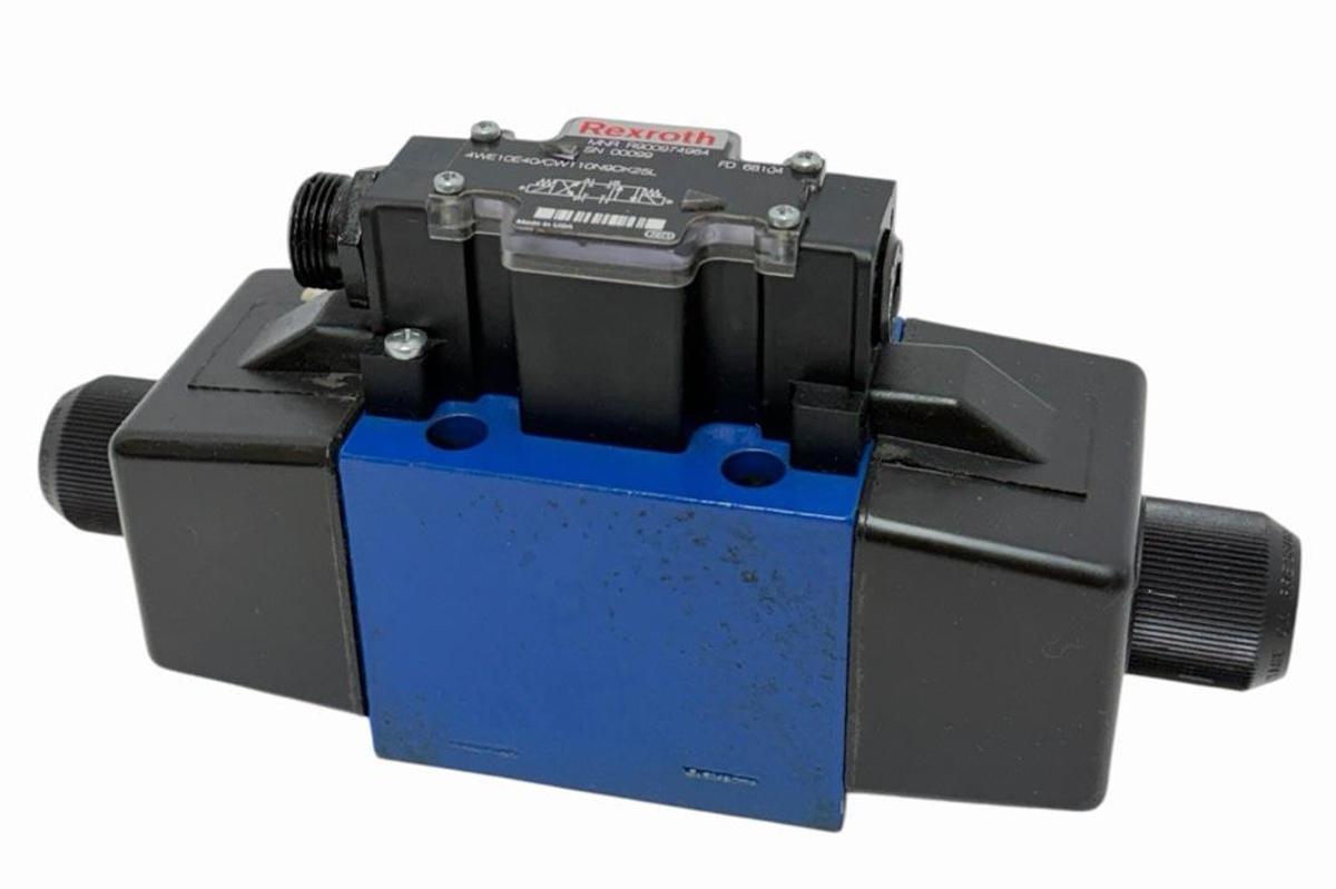 Used Bosch Rexroth 4WE10E40/CW110N9DK25L Directional Solenoid Valve — R900974964
