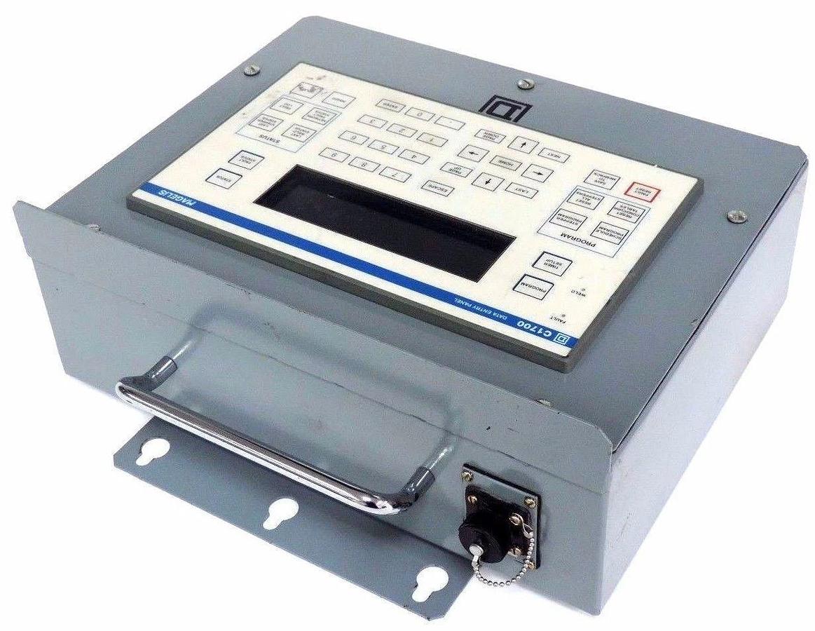Used SQUARE D 52046-434-50 C1700 DATA ENTRY PANEL MAGELIS XBT-PM027110 5204643450