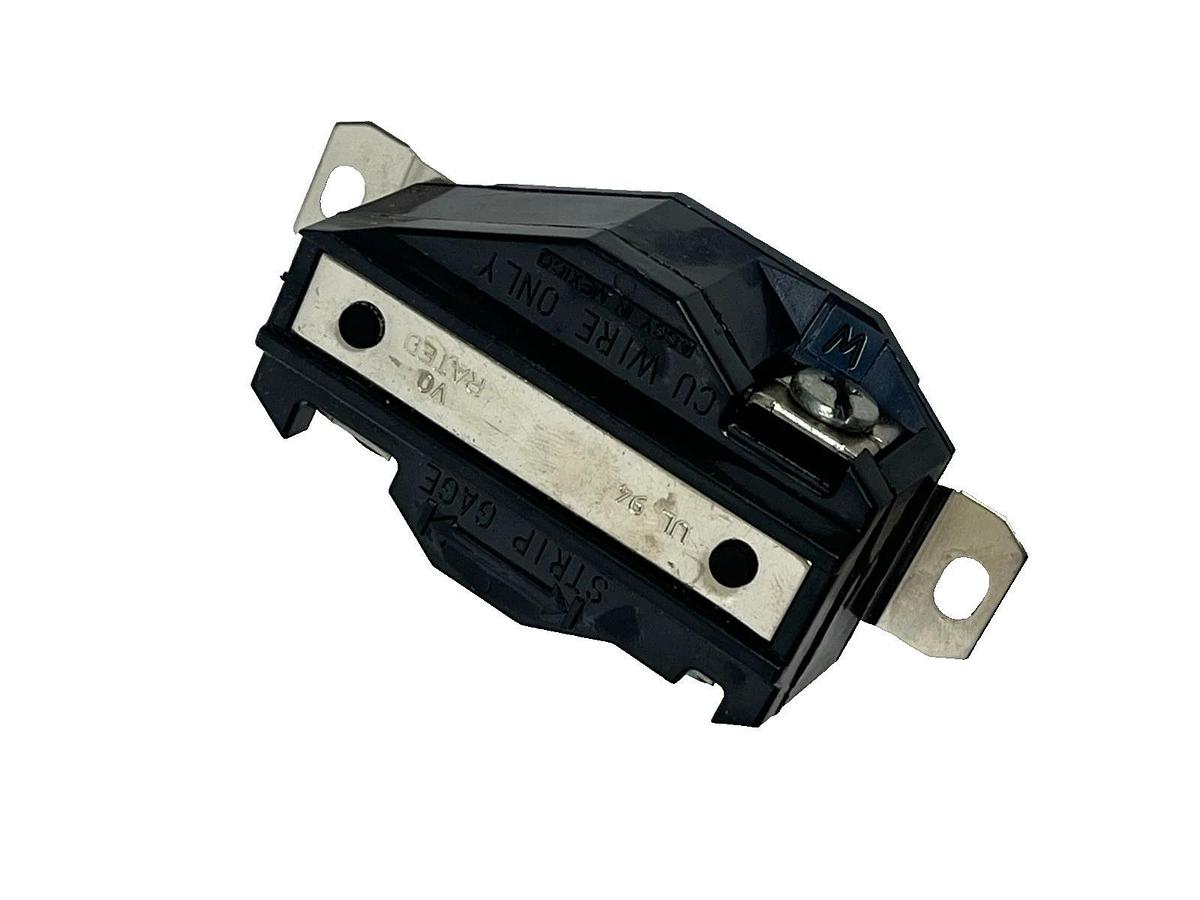 LEVITON L5-20 Locking Receptacle | 20A 125V | Black | NSMP