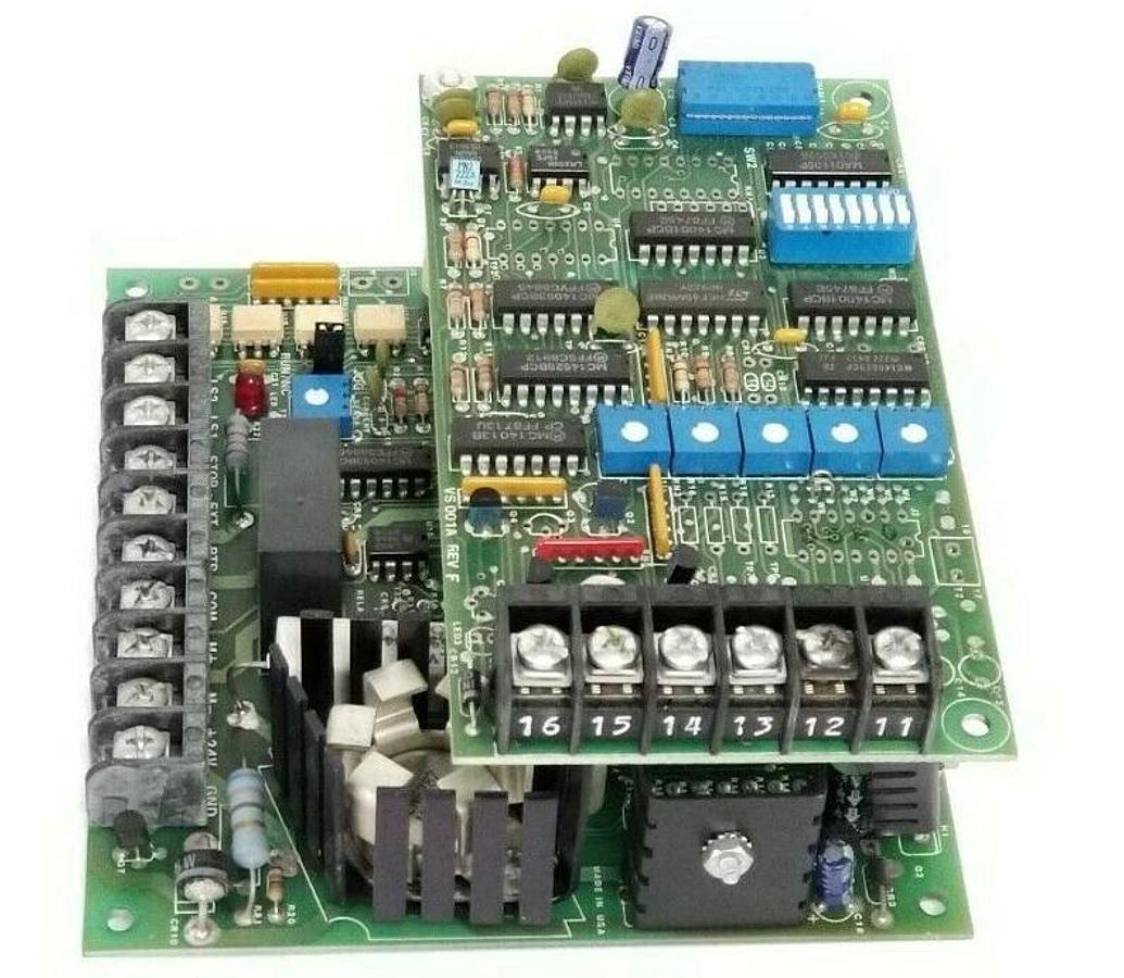 Used INDUSTRIAL DEVICES CORP. D2200 CONTROL BOARD REV. B W/ VS-001A BOARD REV. F