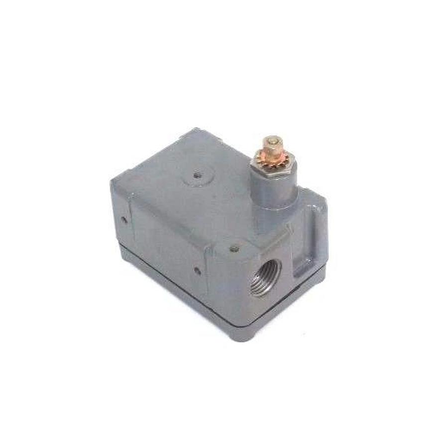 Used NIB HONEYWELL MICRO SWITCH OPD-AR20 SPLASH PROOF SWITCH OPDAR20