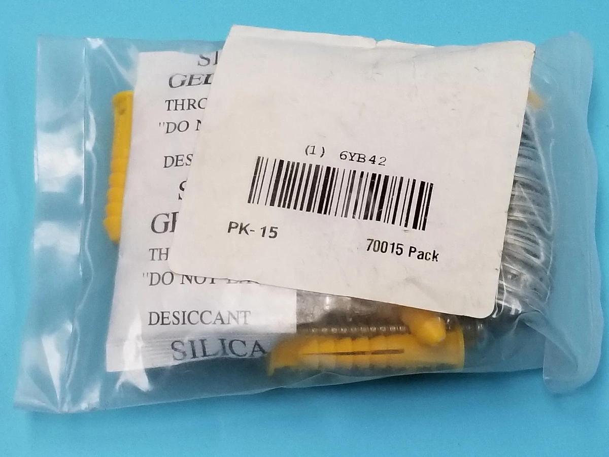 Used NEW GRAINGER PK-15, 6YB42 STEEL SPACERS, SCREW IN MOUNTING TYPE, SILVER (15)